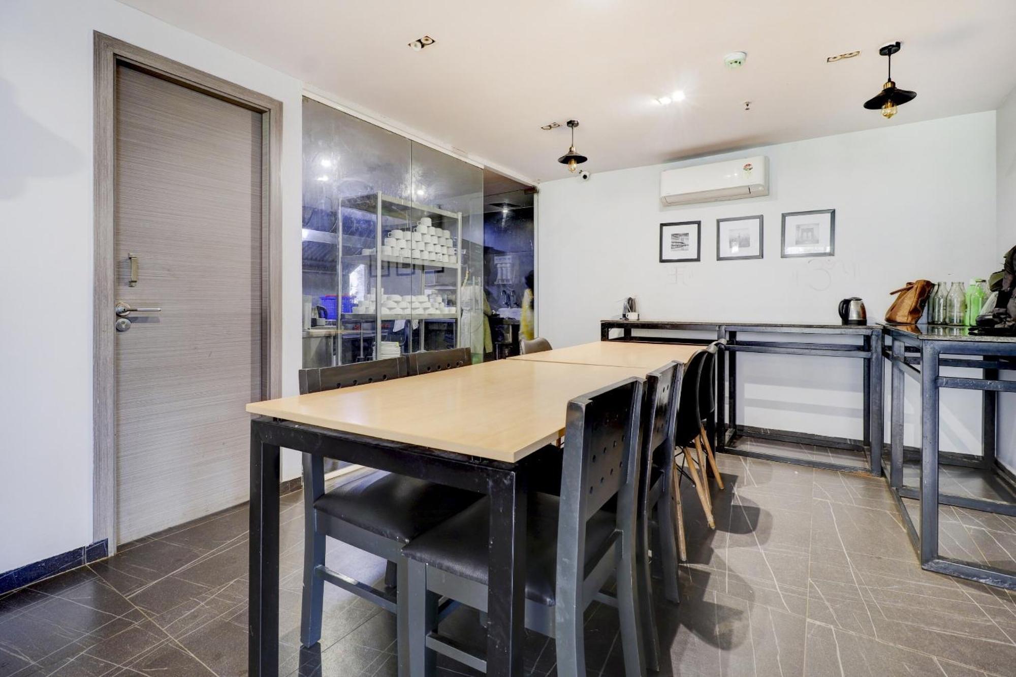 Super Sleek Townhouse Galexia Hotel And Resorts Бангалор Экстерьер фото